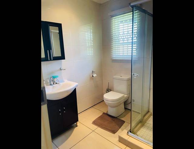 2 BEDROOM PROPERTY TO RENT IN DE WETSHOF